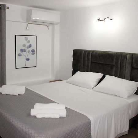 Elite Hotel Sarandë Eksteriør billede