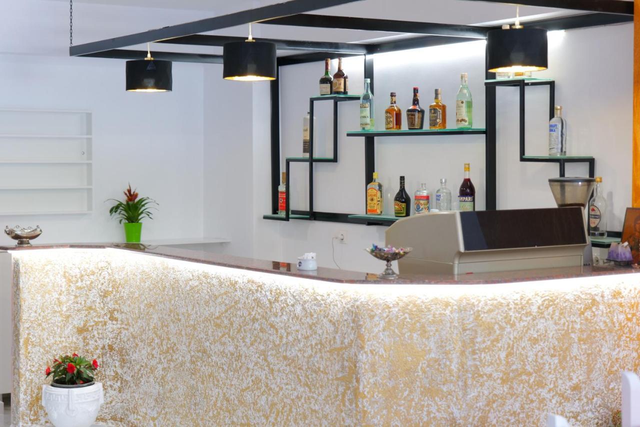 Elite Hotel Sarandë Eksteriør billede
