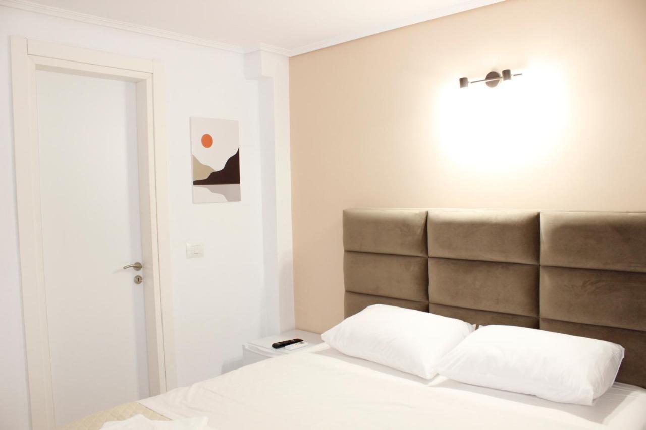 Elite Hotel Sarandë Eksteriør billede